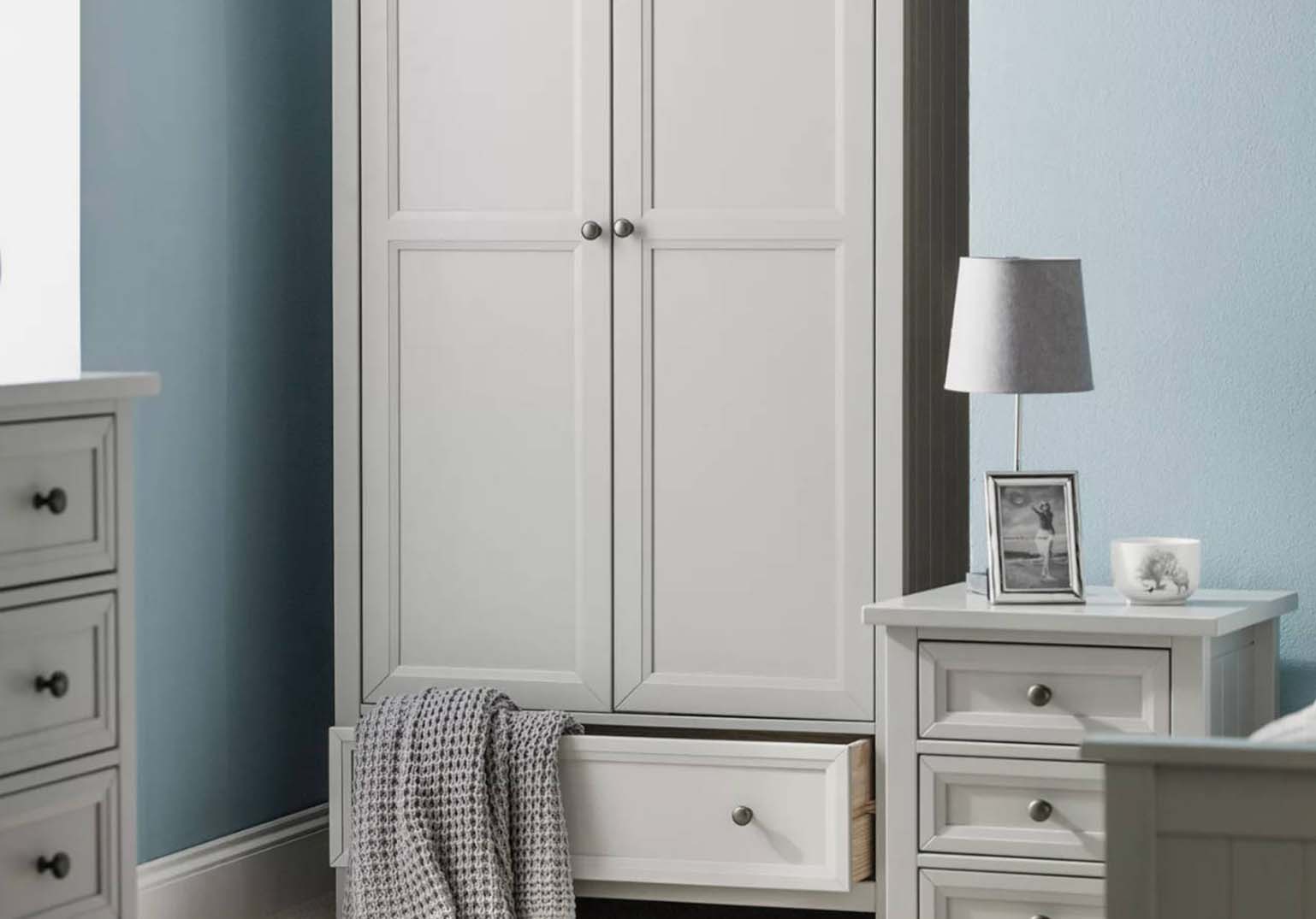 Elevate Your Sanctuary: Exceptional Wardrobe Collections for a Tranquil Bedroom Haven